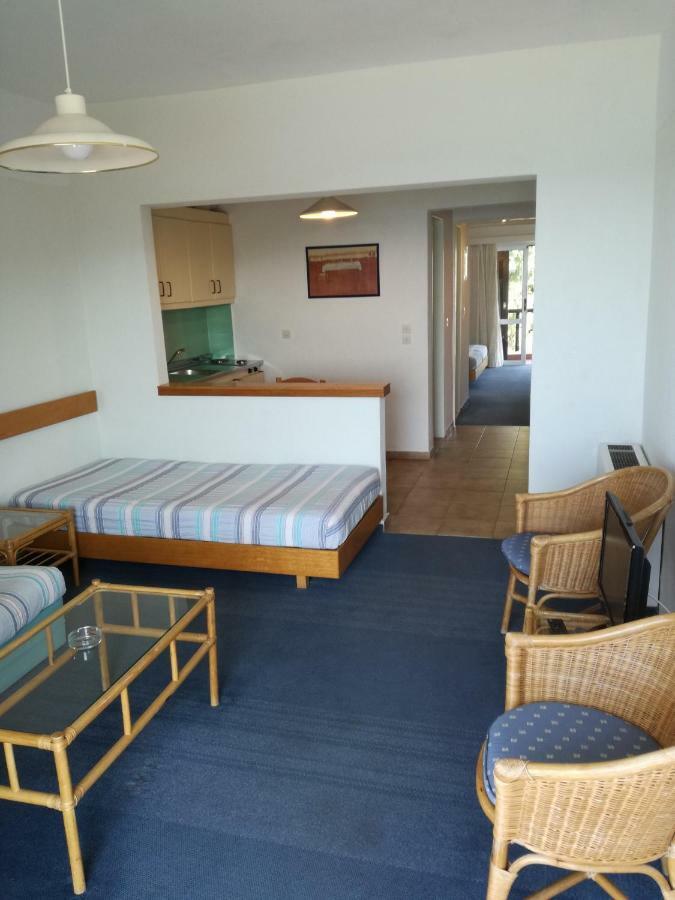 Apollon Suites การิสโตส ภายนอก รูปภาพ